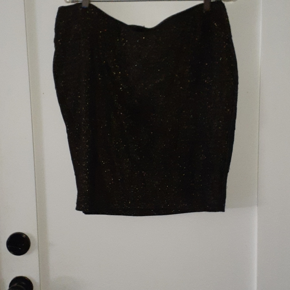 Stretchy black and gold sparkles skirt